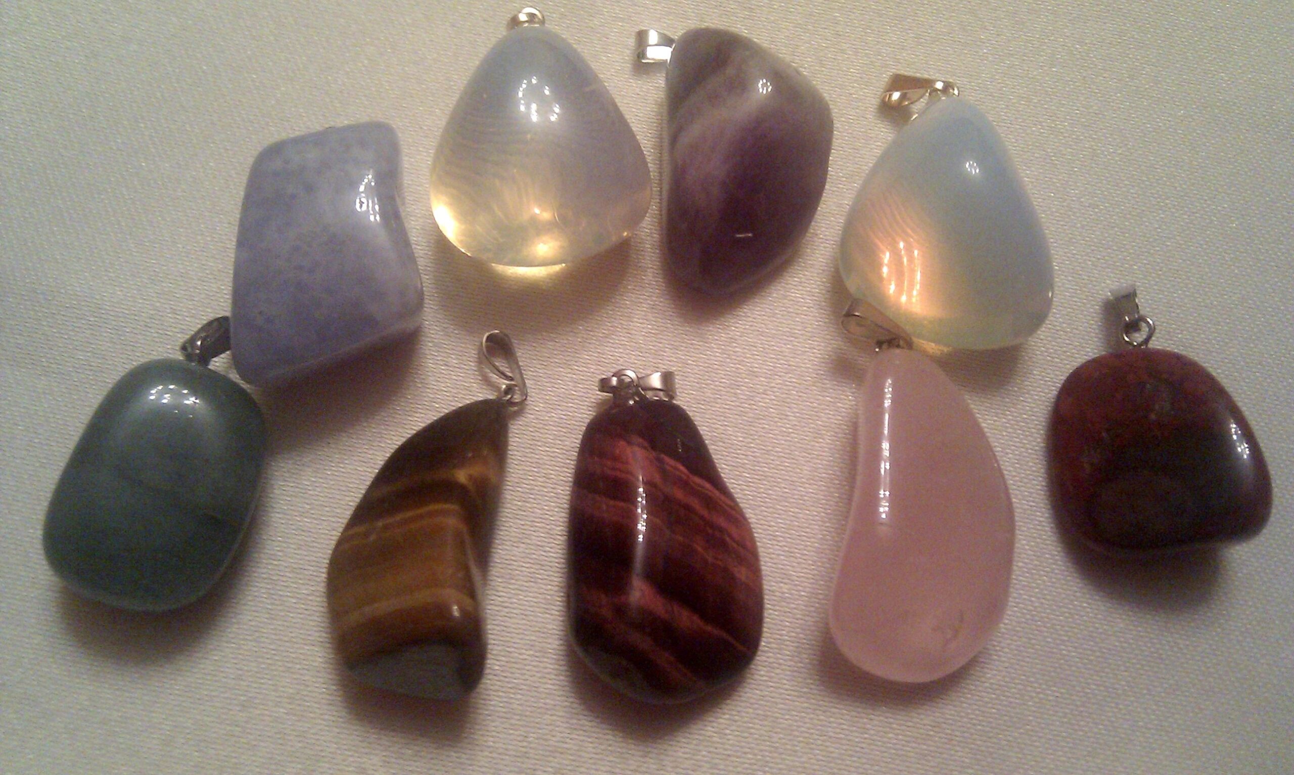 pendant made of semi-precious stones